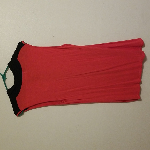 New Blouse - Picture 2 of 2